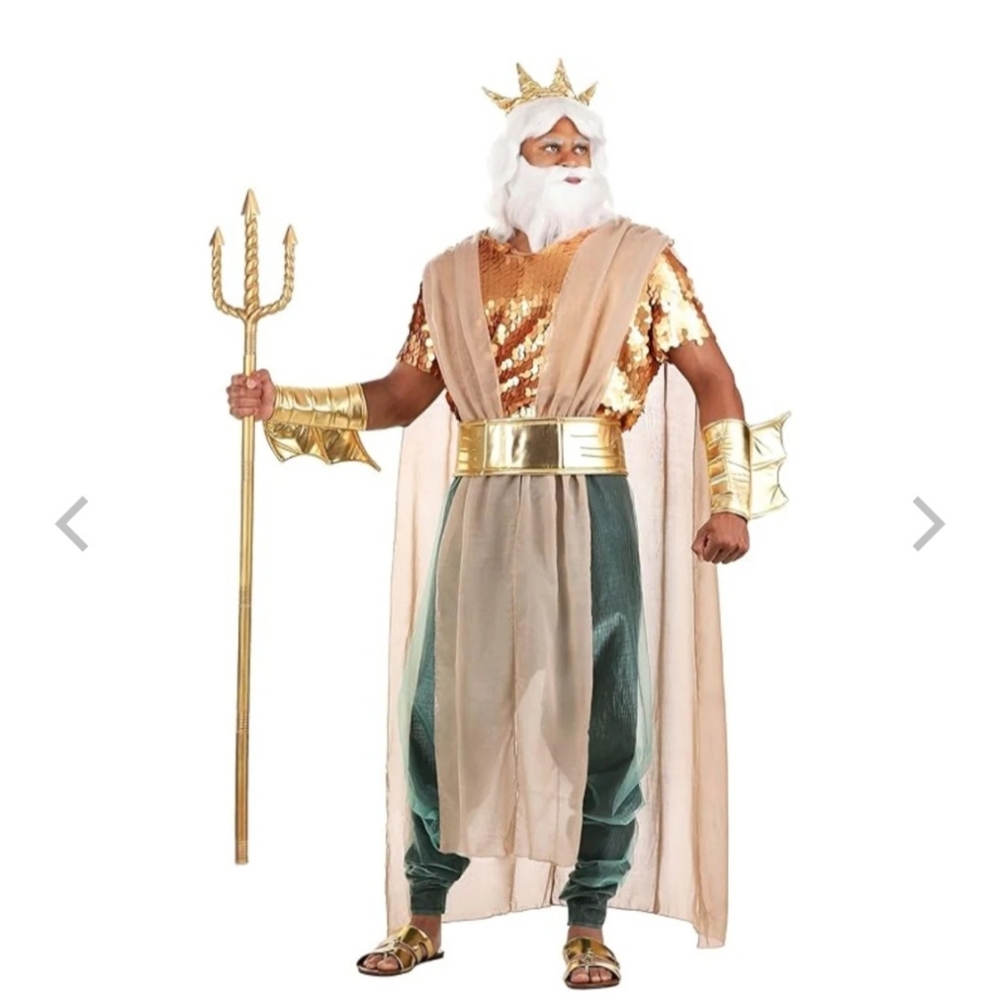 This is a used King Triton costume L. Has all pieces except Trident.